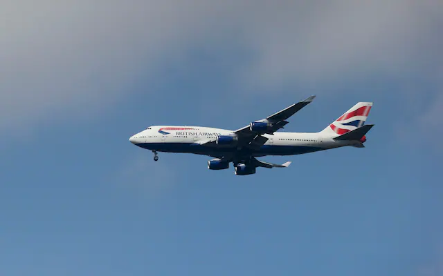 Compare Airlines Flying from UK to Cairo for Cheap Fares