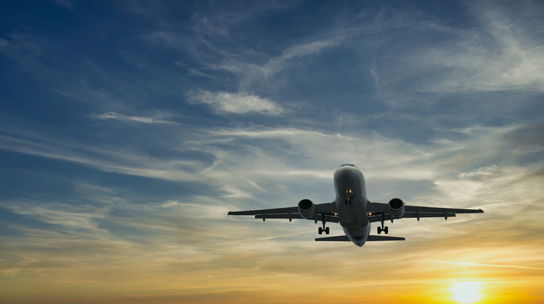 Compare Airlines Flying UK to Hong Kong for the Best Fares